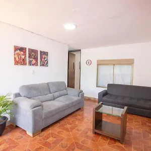 ¡casa Con Parqueadero! Hogarena Y Vacacional Medellín